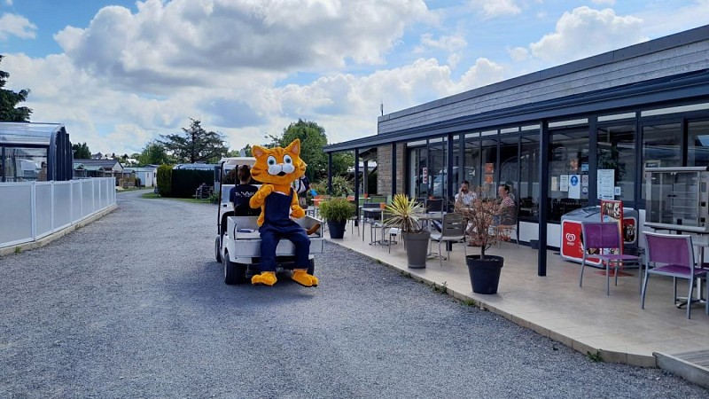 Beauvoir_Camping_aux_Pommiers_bar