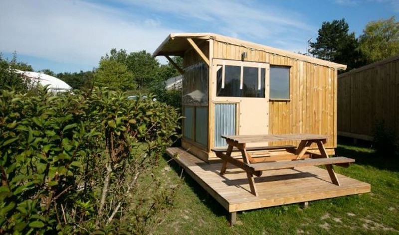 4-carentan-les-marais-camping-flower-le-haut-dick