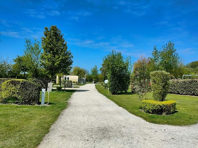 CAMPINGBAIEDESVEYS2 (1)