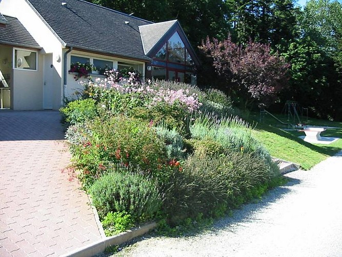 Saint-sauveur-le-vicomte-camping-du-vieux-chateau-1