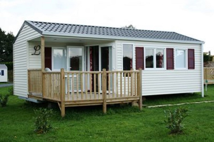 torigini-sur-vire-camping-le-lac-des-charmilles-1