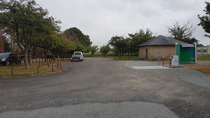 le-teilleul-aire-de-stationnement (2)