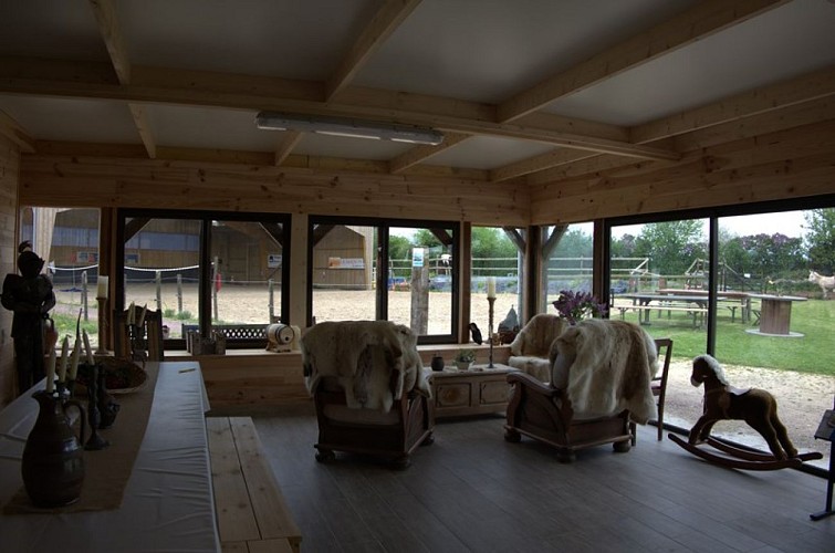 bolleville-ecurie-leseigneur-cabane-des-elfes-2