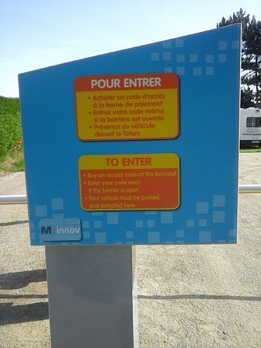 Aire-Camping-Car-Le-Sud-Hauteville-sur-mer-4