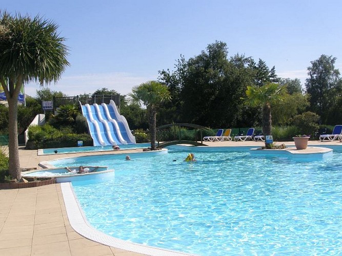 Aire de camping-car > Camping L'Etang des Haizes