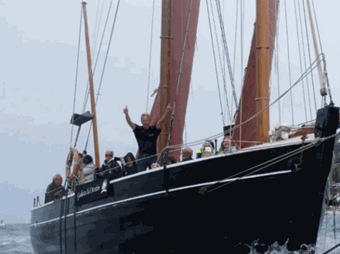 carteret-neire-maove- 4