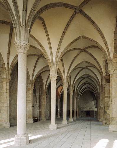 Salle des hôtes©Centre des monuments nationaux