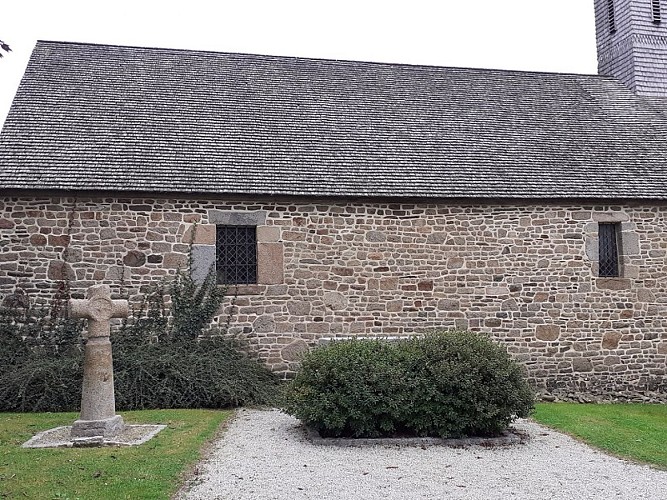 isigny-le-buat-chapelle-notre-dame (1)