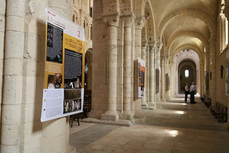 lessay-abbaye©MCHOQUET