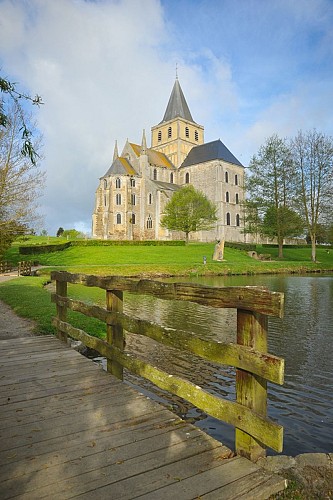 cerisy-la-foret-abbaye-2©pierre-yves-le-meur