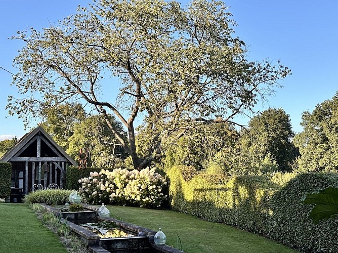 Isigny-le-Buat_Jardin_du_Cassel2