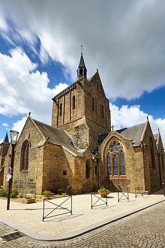 Pontorson_Eglise Notre Dame_2