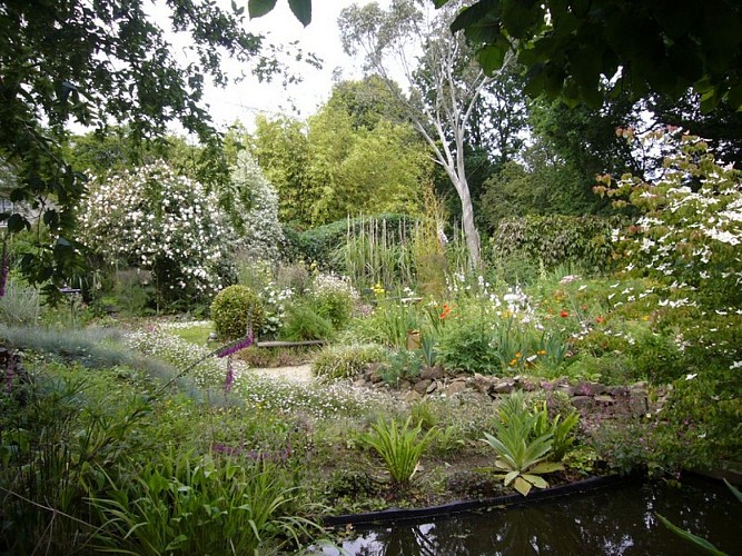 jardin du revers notre dame de cenilly (1)