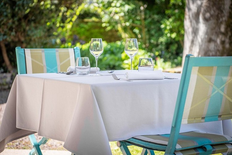 ducey-restaurant-auberge-de-la-selune (1)