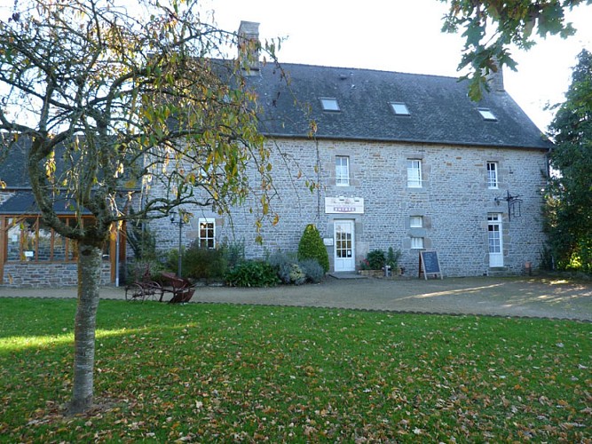 auberge-du-mesnil-rogues3