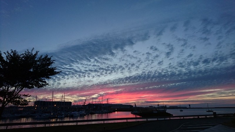 Cherbourg-en-Cotentin_Le Quai des Mers-coucher de soleil
