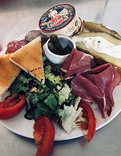 restaurant-le-commerce-la-haye(3)-bd