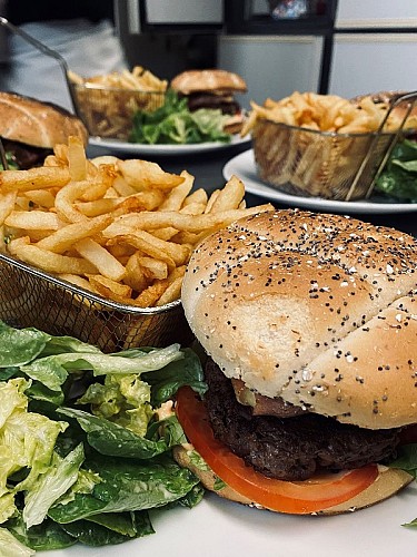 restaurant-le-commerce-la-haye(2)-bd