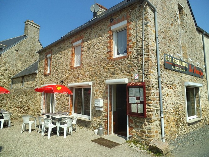 anneville-sur-mer-restaurant-le-pierrefeu-1