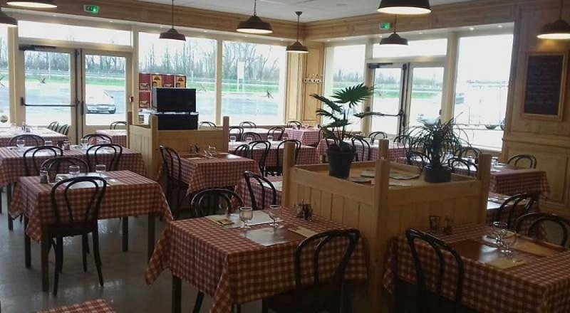 catz-restaurant-a10-canteen-2