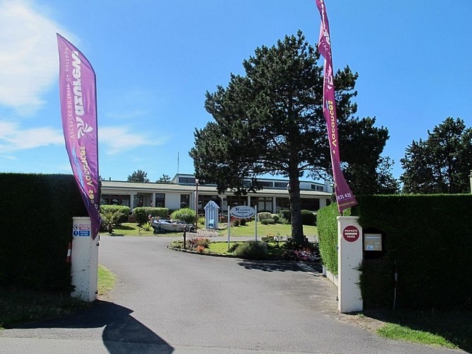 AZUREVA-Hauteville-sur-mer-1