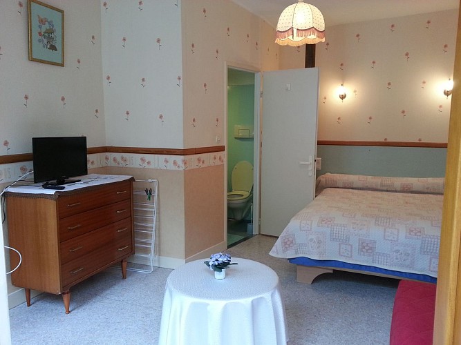 location_la_roche_posay_2_etoiles_Brault_logement_1 (7).jpg_3