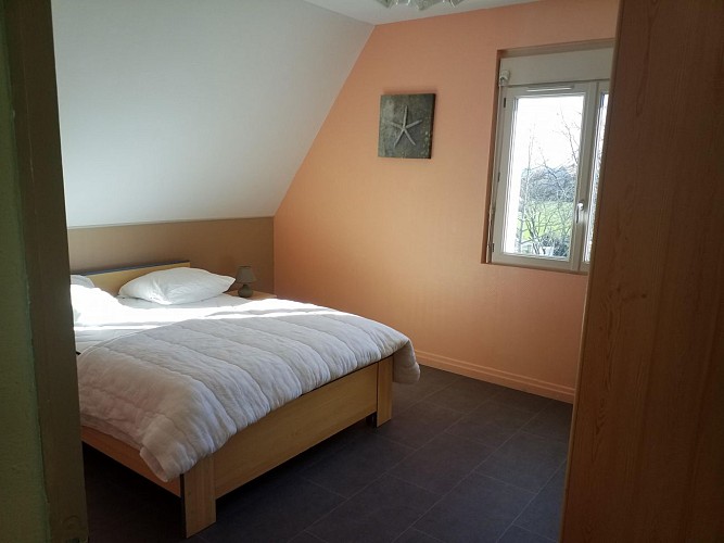 location_la_roche_posay_2_etoiles_MENARD_Mat_Flottant (1).jpg_3