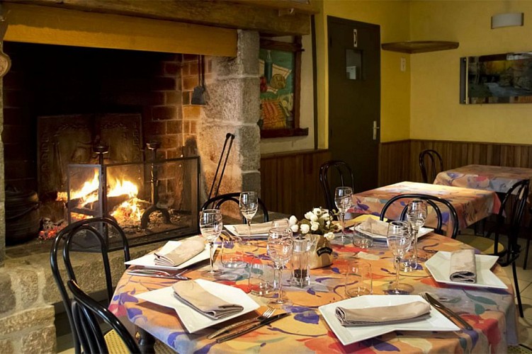 Le Souham Hotel and Restaurant