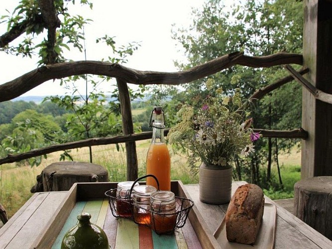 LA-CABANE-PERCHE-BELLOU-LE-TRICHARD