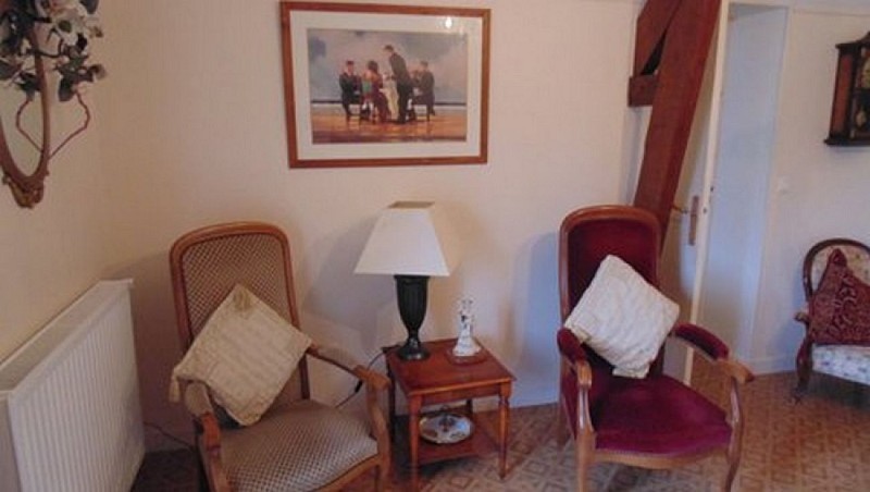 picture in apartment