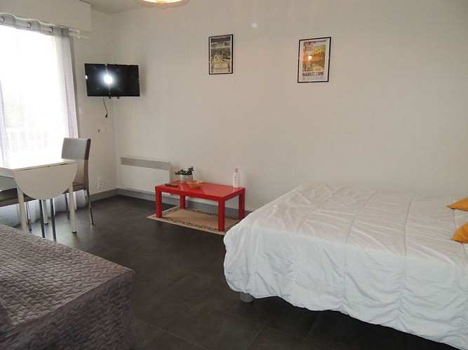 La-Jamoisiere-24-Bagnoles