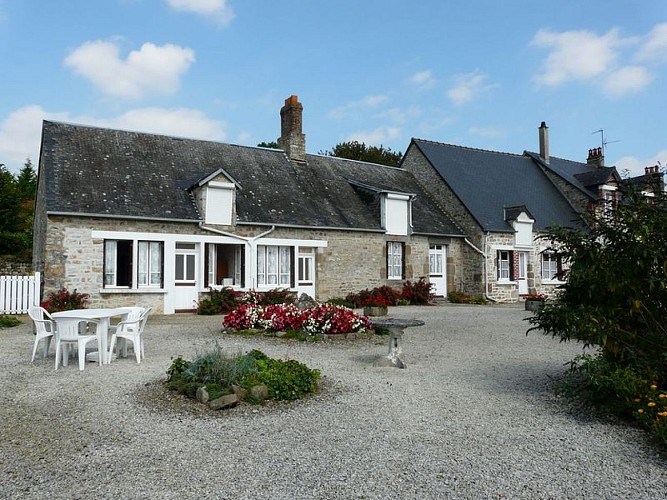 La-Gueronniere-Bagnoles-800