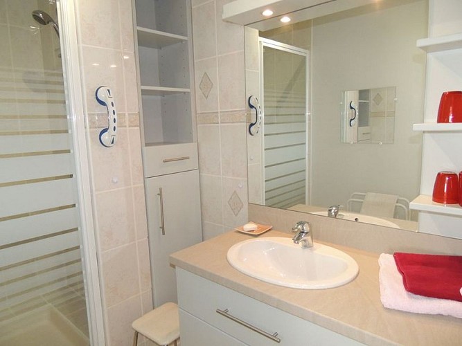 Parc-des-Thermes-26B-5-Bagnoles-800