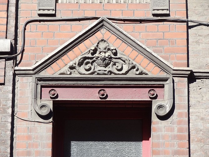 Maisons éclectiques, Art nouveau et Art déco de la rue Renardi