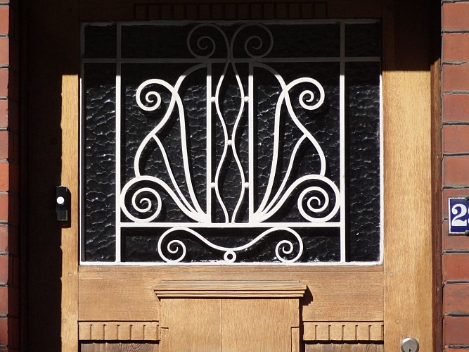 Maisons éclectiques, Art nouveau et Art déco de la rue Renardi