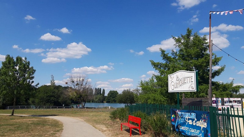 Guiguette au lac