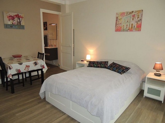 Le-Cassigny-20-2-Bagnoles-800