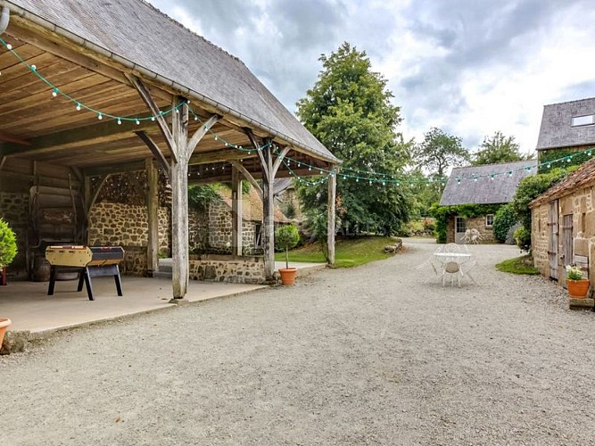 Hameau-de-la-Fouquiere-Joue-du-Bois