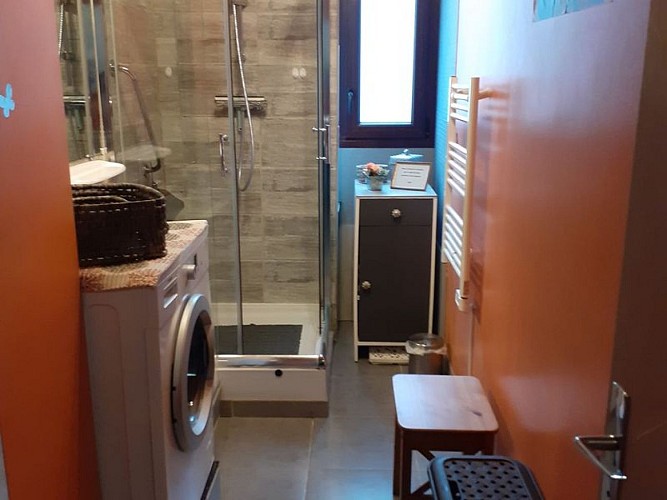 La-Montjoie-3-4-Bagnoles-800