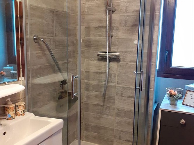 La-Montjoie-3-6-Bagnoles-800