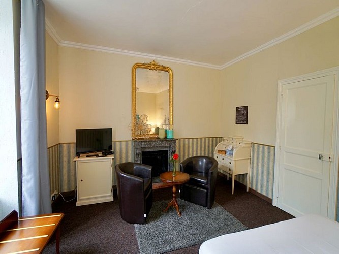 Domaine-du-Moulin-Foulon-Essay