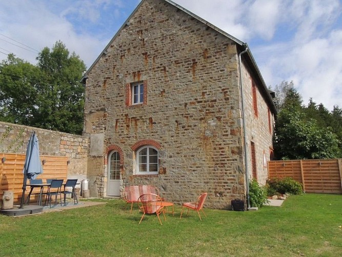 Le-Vieil-Home-Domfront-800