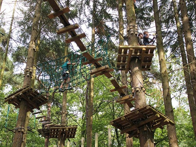 Roche d'Oëtre Orne Aventure - St Philbert sur Orne