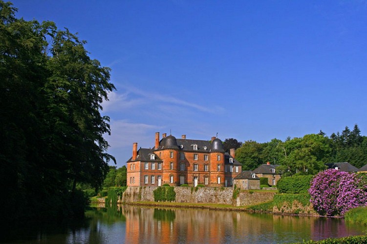 Exposition historique au château de Couterne