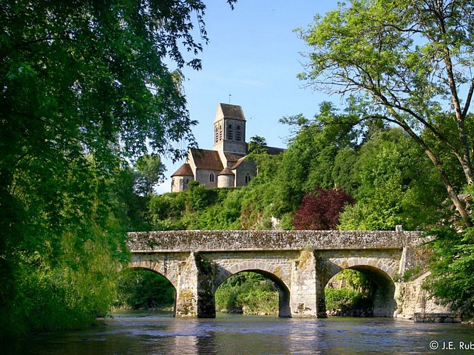 Eglise et chapelle de Saint Céneri-le-Gérei