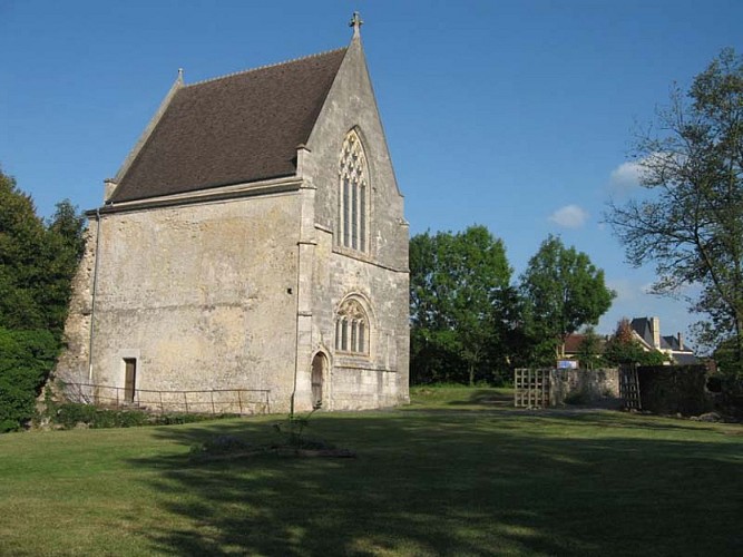 Chapelle des Ducs d'Alençon, jardin castral, motte féodale