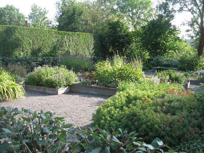 Jardin castral - Essay