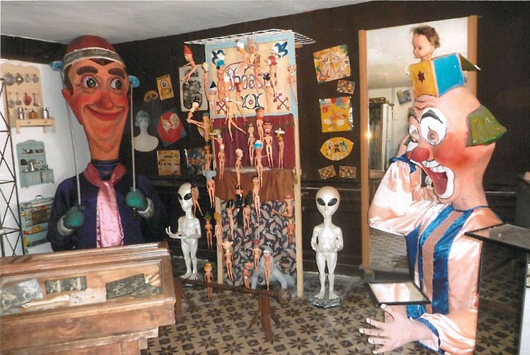 L'Inzolite, le voyage du curieux