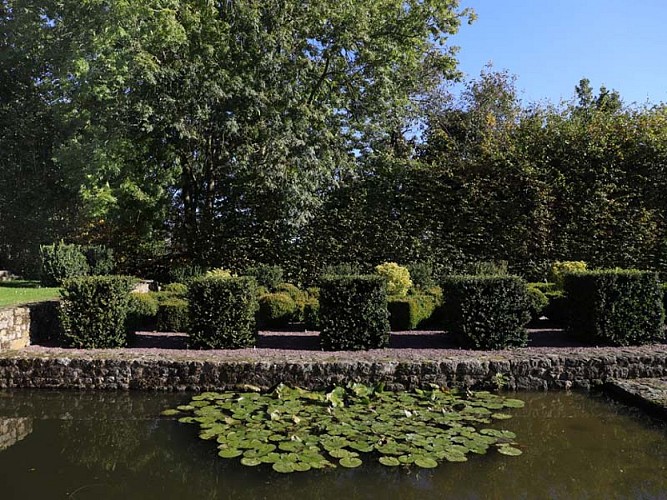 Jardin du manoir de la Boisnerie - Ste Honorine la Chardonne