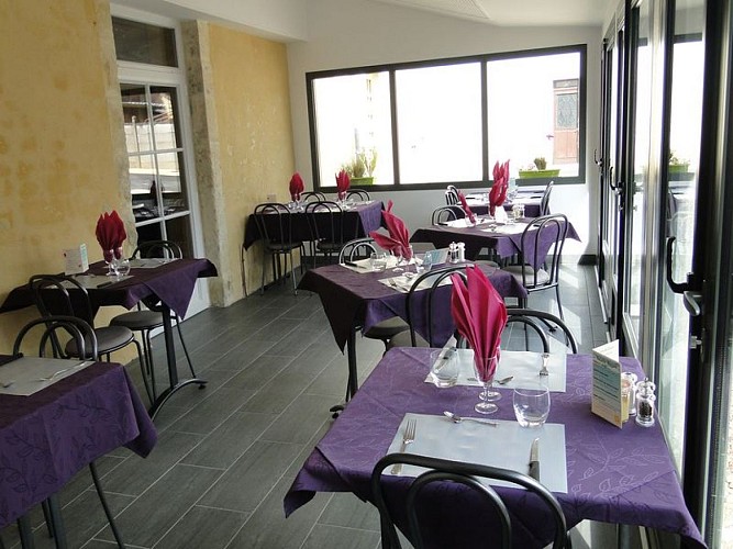 Auberge-de-la-Cloche-le-Theil-sur-Huisne